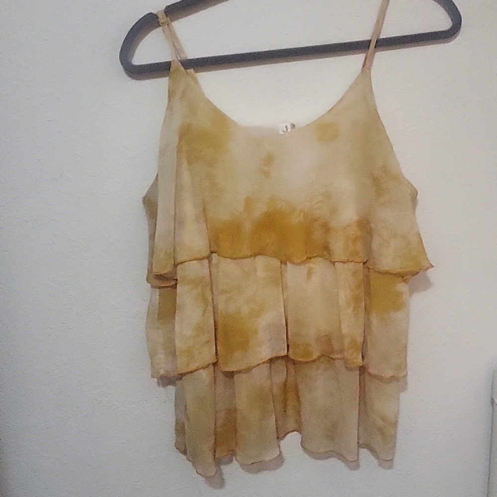L love size Medium top